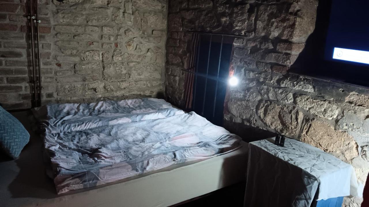 Alcatrazpraha Appartamento Esterno foto